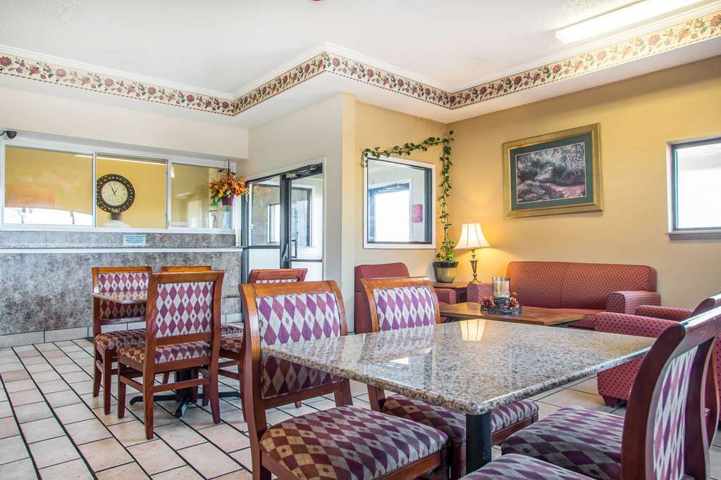 Red Lion Inn & Suites Caseyville Inreriör bild